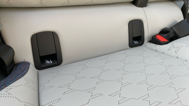 MINI Aceman 135kW E Classic 43kWh 5dr Auto Electric Hatchback